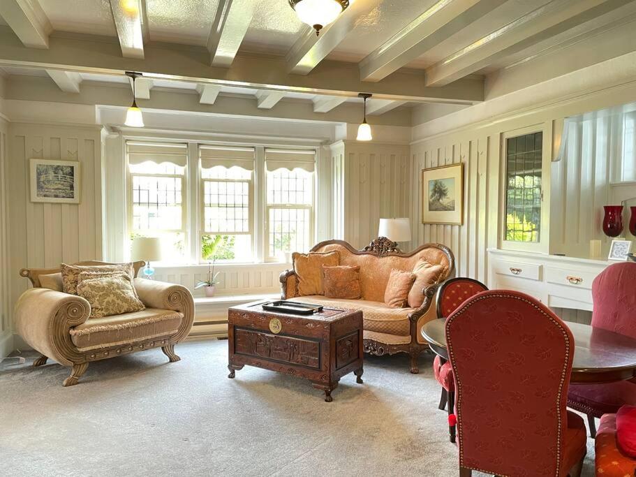 Parlor Suite In Heritage Manor, Fairfield, Near Dt Victoria Ngoại thất bức ảnh
