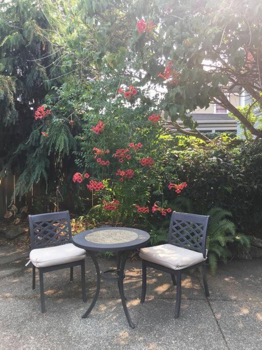 Parlor Suite In Heritage Manor, Fairfield, Near Dt Victoria Ngoại thất bức ảnh